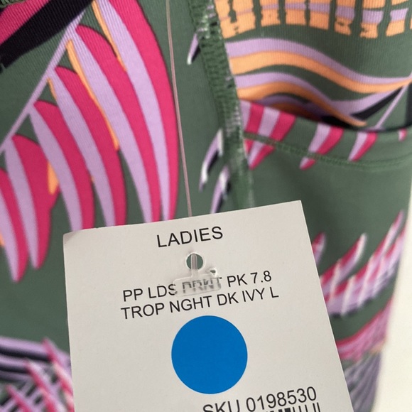 (A56) Pro Player Tropical Night Dark Ivy Ladies Leggings, Size Large, NWT - Picture 11 of 11
